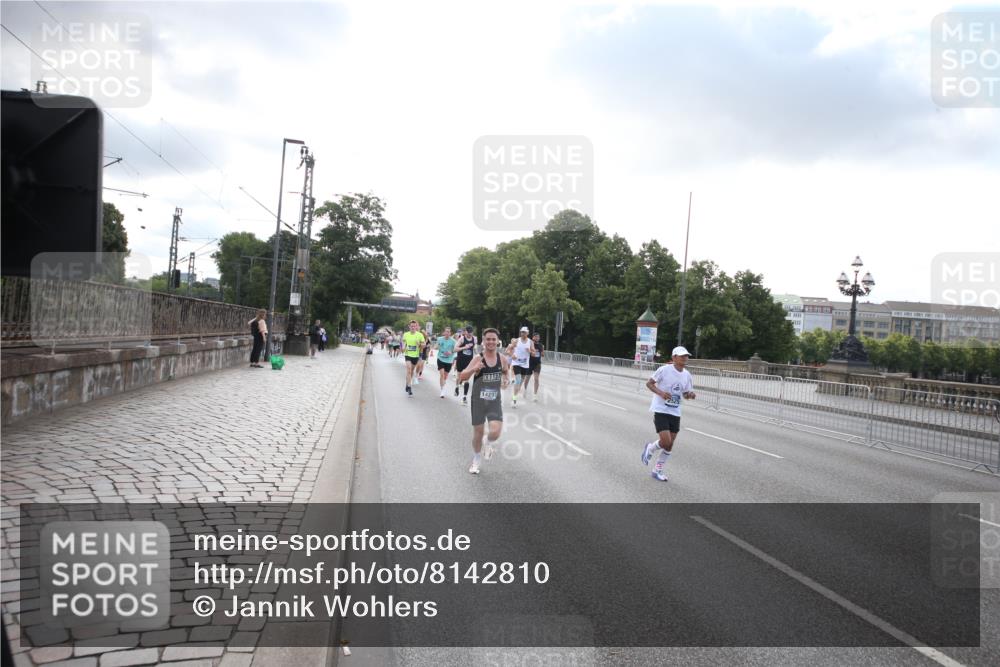 29.06.2025 - hella hamburg halbmarathon Jannik Wohlers http://msf.ph/oto/8142810 29.06.2025 09:45:44 Lombardsbrücke 1080, 1894, 2460, 2525, 3809, 3843, 4463, 4812, 5042, 6169, 6495, 7055, 7186, 7845, 8062, 8956, 9345, 10453, 11199, 11282, 11833, 12189, 12681, 13754, 14167, 14293, 14548, 14699, 15054, 15115, 15326, 15391, 15689, 15835, 16148, 16507, 16580, 16695, 16963, 17056, 17322, 17691, 17768, 18235, 18562, 18563, 18854, 19022, 19118 meine-sportfotos.de