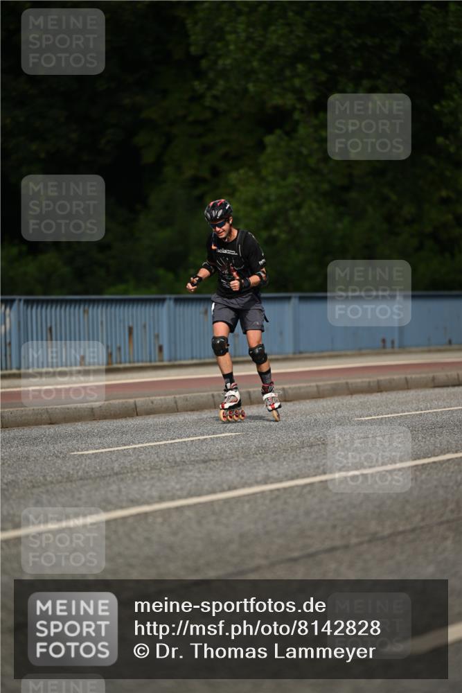 29.06.2025 - hella hamburg halbmarathon Dr. Thomas Lammeyer http://msf.ph/oto/8142828 29.06.2025 09:00:51 Kennedybrücke  meine-sportfotos.de
