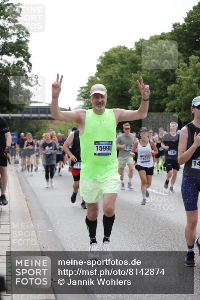 29.06.2025 - hella hamburg halbmarathon Jannik Wohlers http://msf.ph/oto/8142874 29.06.2025 10:44:50 Lombardsbrücke 1685, 1798, 3160, 3164, 3879, 3993, 4099, 4102, 4186, 4337, 4504, 4820, 4851, 5099, 5108, 5190, 5339, 5636, 5949, 6509, 6763, 6788, 6911, 6980, 7699, 7912, 8594, 8605, 8762, 10225, 11119, 11314, 11393, 11473, 11474, 11725, 12198, 12332, 12334, 12415, 12793, 12856, 12878, 12905, 13555, 14002, 14185, 14379, 14410, 14513, 14742, 14758, 14777, 15011, 15450, 15458, 15517, 15557, 15750, 15751, 15998 meine-sportfotos.de