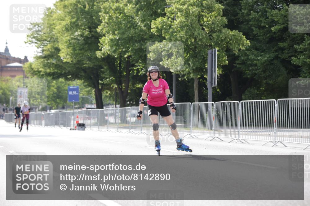 29.06.2025 - hella hamburg halbmarathon Jannik Wohlers http://msf.ph/oto/8142890 29.06.2025 09:06:34 Lombardsbrücke  meine-sportfotos.de