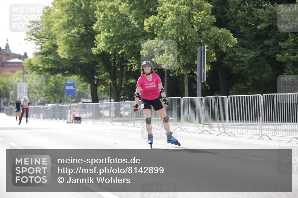 29.06.2025 - hella hamburg halbmarathon Jannik Wohlers http://msf.ph/oto/8142899 29.06.2025 09:06:34 Lombardsbrücke  meine-sportfotos.de