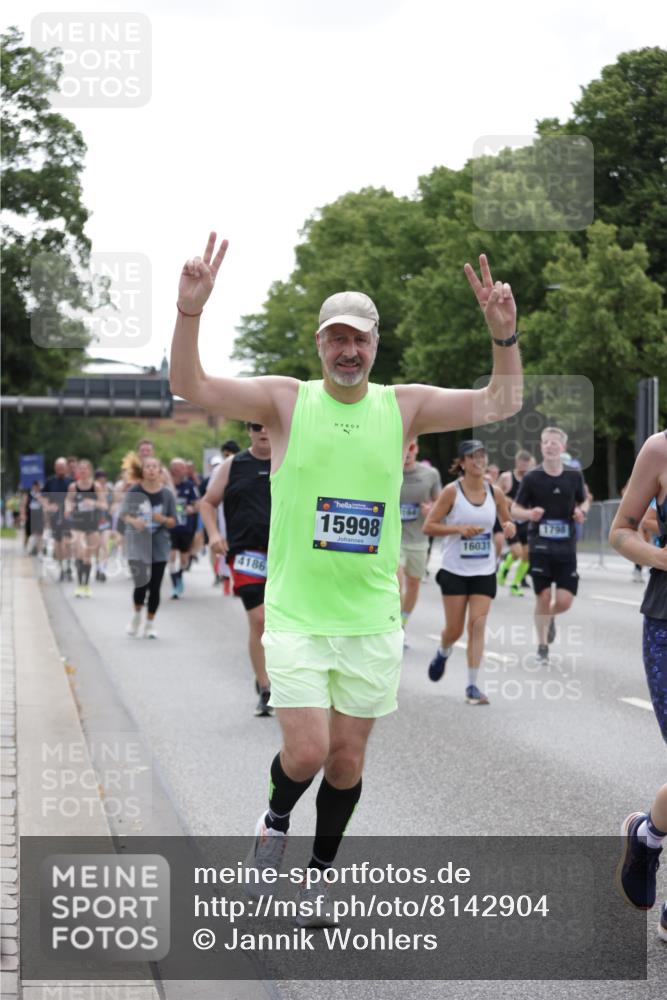 29.06.2025 - hella hamburg halbmarathon Jannik Wohlers http://msf.ph/oto/8142904 29.06.2025 10:44:50 Lombardsbrücke 1685, 1798, 3160, 3164, 3879, 3993, 4099, 4102, 4186, 4337, 4504, 4820, 4851, 5099, 5108, 5190, 5339, 5636, 5949, 6509, 6763, 6788, 6911, 6980, 7699, 7912, 8594, 8605, 8762, 10225, 11119, 11314, 11393, 11473, 11474, 11725, 12198, 12332, 12334, 12415, 12793, 12856, 12878, 12905, 13555, 14002, 14185, 14379, 14410, 14513, 14742, 14758, 14777, 15011, 15450, 15458, 15517, 15557, 15750, 15751, 15998 meine-sportfotos.de