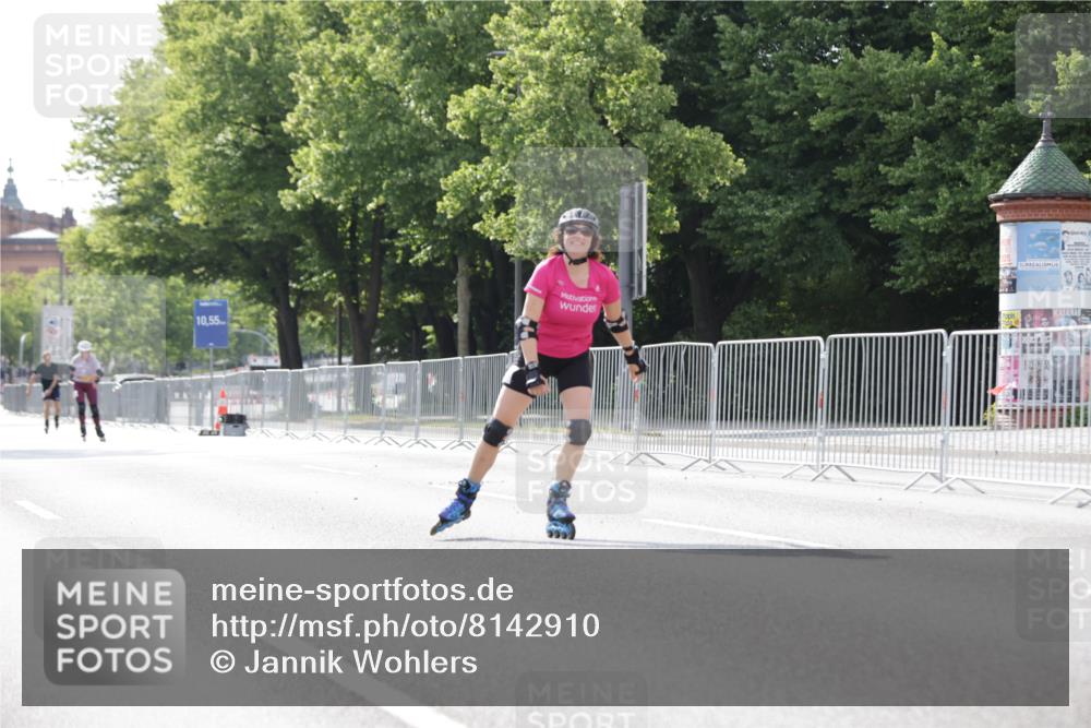 29.06.2025 - hella hamburg halbmarathon Jannik Wohlers http://msf.ph/oto/8142910 29.06.2025 09:06:35 Lombardsbrücke  meine-sportfotos.de