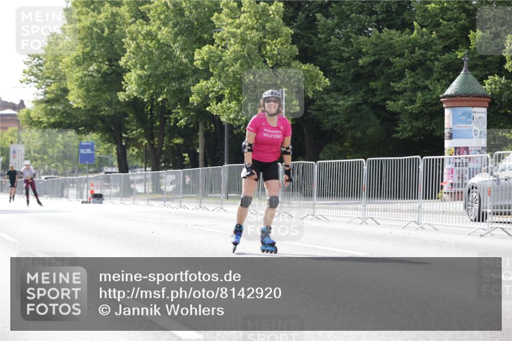 29.06.2025 - hella hamburg halbmarathon Jannik Wohlers http://msf.ph/oto/8142920 29.06.2025 09:06:35 Lombardsbrücke  meine-sportfotos.de