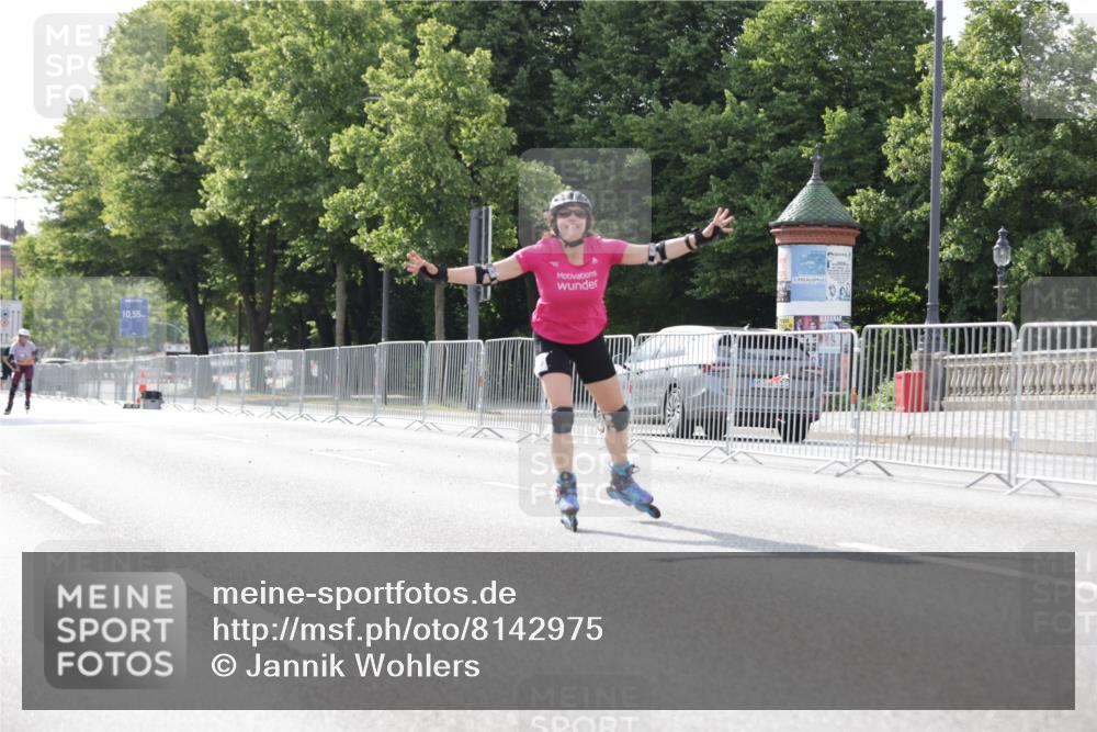 29.06.2025 - hella hamburg halbmarathon Jannik Wohlers http://msf.ph/oto/8142975 29.06.2025 09:06:36 Lombardsbrücke  meine-sportfotos.de