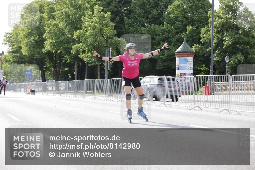 29.06.2025 - hella hamburg halbmarathon Jannik Wohlers http://msf.ph/oto/8142980 29.06.2025 09:06:36 Lombardsbrücke  meine-sportfotos.de