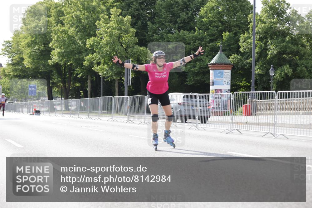 29.06.2025 - hella hamburg halbmarathon Jannik Wohlers http://msf.ph/oto/8142984 29.06.2025 09:06:36 Lombardsbrücke  meine-sportfotos.de