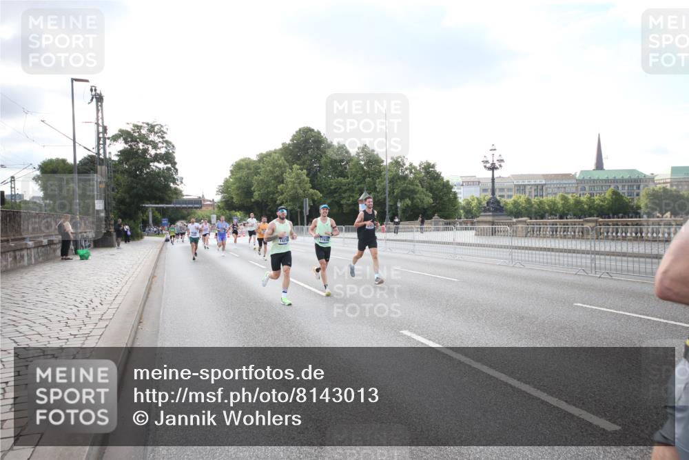 29.06.2025 - hella hamburg halbmarathon Jannik Wohlers http://msf.ph/oto/8143013 29.06.2025 09:45:52 Lombardsbrücke 2525, 3809, 3843, 3955, 5042, 6169, 6495, 7055, 7534, 7845, 7901, 8864, 8956, 9345, 10453, 10865, 11199, 11282, 11833, 13252, 13617, 14276, 14293, 14699, 15115, 15391, 15689, 16507, 16580, 16695, 16931, 16963, 17056, 17213, 17768, 17826, 18235, 18562, 18563, 19118 meine-sportfotos.de