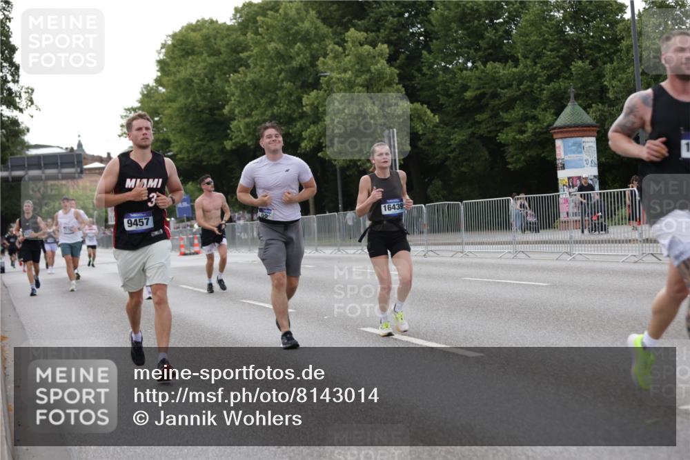 29.06.2025 - hella hamburg halbmarathon Jannik Wohlers http://msf.ph/oto/8143014 29.06.2025 10:07:59 Lombardsbrücke 1427, 2427, 5926, 6590, 7198, 7476, 9457, 9616, 9823, 10609, 10857, 11780, 13014, 14631, 14902, 14965, 15429, 16439 meine-sportfotos.de