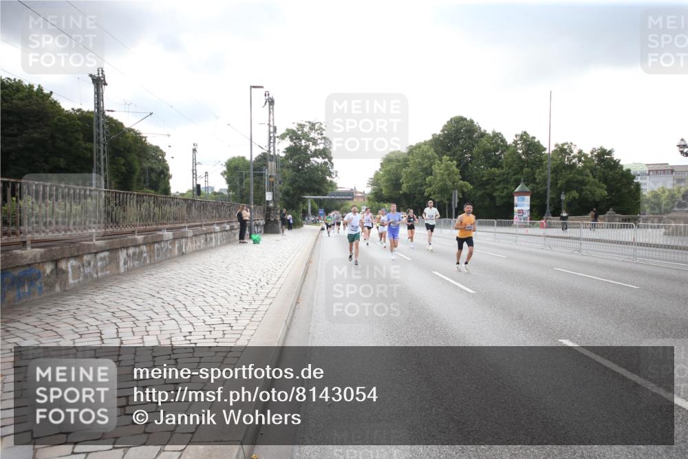 29.06.2025 - hella hamburg halbmarathon Jannik Wohlers http://msf.ph/oto/8143054 29.06.2025 09:45:54 Lombardsbrücke 2525, 3809, 3843, 3955, 5042, 6169, 7055, 7534, 7845, 7901, 8784, 8864, 8956, 9345, 10453, 10865, 11282, 11833, 13252, 13617, 14276, 14293, 14699, 15115, 15391, 15689, 16065, 16140, 16507, 16580, 16695, 16931, 17056, 17213, 17768, 17826, 18235, 18562, 18563 meine-sportfotos.de