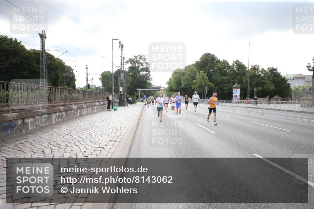 29.06.2025 - hella hamburg halbmarathon Jannik Wohlers http://msf.ph/oto/8143062 29.06.2025 09:45:54 Lombardsbrücke 2525, 3809, 3843, 3955, 5042, 6169, 7055, 7534, 7845, 7901, 8784, 8864, 8956, 9345, 10453, 10865, 11282, 11833, 13252, 13617, 14276, 14293, 14699, 15115, 15391, 15689, 16065, 16140, 16507, 16580, 16695, 16931, 17056, 17213, 17768, 17826, 18235, 18562, 18563 meine-sportfotos.de