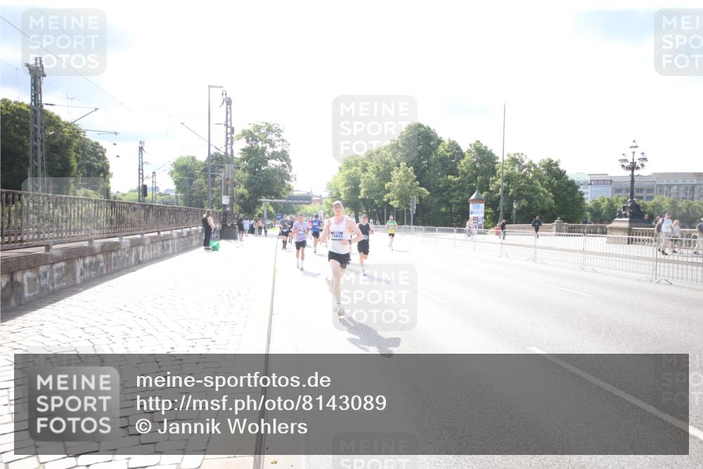 29.06.2025 - hella hamburg halbmarathon Jannik Wohlers http://msf.ph/oto/8143089 29.06.2025 09:47:59 Lombardsbrücke 1290, 1385, 1505, 1710, 1743, 2767, 3959, 4860, 5554, 5709, 6829, 7884, 8933, 9403, 10404, 10793, 10852, 11620, 11929, 12051, 12488, 12514, 12916, 13483, 13595, 13975, 14875, 14908, 15931, 15959, 16119, 17022, 17217, 17643, 17658, 18038, 18103, 18220, 18237, 18679, 18733, 19151 meine-sportfotos.de
