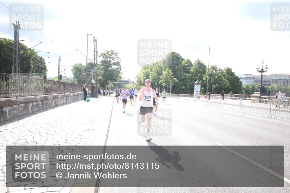 29.06.2025 - hella hamburg halbmarathon Jannik Wohlers http://msf.ph/oto/8143115 29.06.2025 09:47:59 Lombardsbrücke 1290, 1385, 1505, 1710, 1743, 2767, 3959, 4860, 5554, 5709, 6829, 7884, 8933, 9403, 10404, 10793, 10852, 11620, 11929, 12051, 12488, 12514, 12916, 13483, 13595, 13975, 14875, 14908, 15931, 15959, 16119, 17022, 17217, 17643, 17658, 18038, 18103, 18220, 18237, 18679, 18733, 19151 meine-sportfotos.de