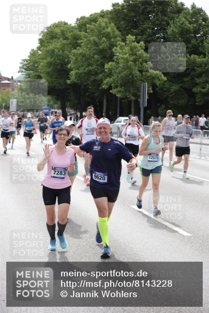29.06.2025 - hella hamburg halbmarathon Jannik Wohlers http://msf.ph/oto/8143228 29.06.2025 10:45:07 Lombardsbrücke 1033, 1060, 1085, 1713, 2008, 2216, 2217, 2550, 2657, 2664, 2973, 3357, 3377, 4099, 4102, 4224, 4306, 5339, 5949, 6150, 6763, 6911, 6922, 7283, 7530, 7541, 7859, 8745, 9620, 10030, 10182, 10225, 10812, 11119, 11473, 11474, 11640, 11660, 11725, 11726, 12415, 12575, 12856, 12878, 13791, 13862, 14185, 14232, 14379, 14410, 14742, 15011, 15450, 15517, 15557, 15692, 16415, 18003, 18264, 19039 meine-sportfotos.de