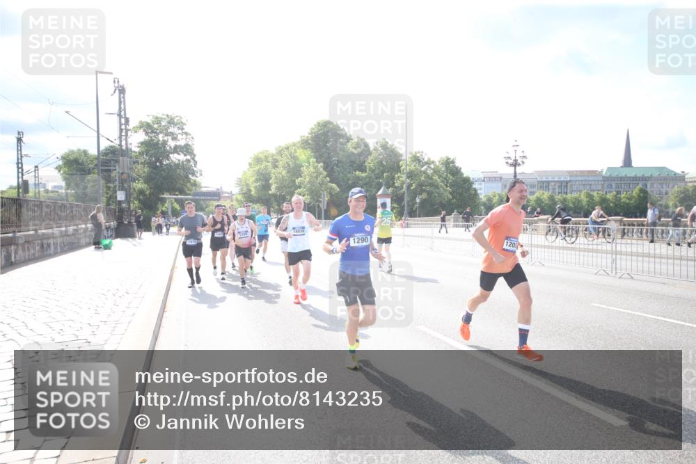 29.06.2025 - hella hamburg halbmarathon Jannik Wohlers http://msf.ph/oto/8143235 29.06.2025 09:48:04 Lombardsbrücke 1290, 1505, 1710, 2399, 2767, 3480, 5554, 5709, 7884, 8933, 9403, 10404, 10793, 10852, 11929, 12051, 12488, 12916, 13483, 13975, 14875, 15931, 15959, 17005, 17022, 17643, 17658, 18038, 18220, 18237, 18733, 18802, 19151 meine-sportfotos.de