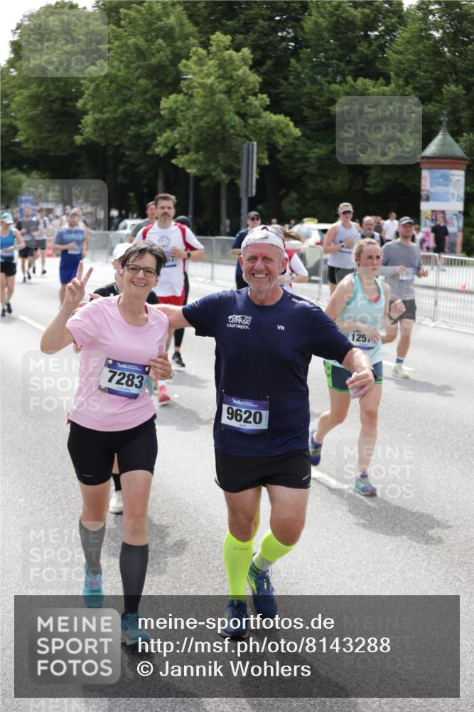 29.06.2025 - hella hamburg halbmarathon Jannik Wohlers http://msf.ph/oto/8143288 29.06.2025 10:45:08 Lombardsbrücke 1033, 1060, 1085, 1713, 2008, 2216, 2217, 2550, 2657, 2664, 2973, 3357, 3377, 4224, 4306, 5339, 5949, 6150, 6763, 6911, 6922, 7283, 7530, 7541, 7859, 8745, 9620, 10030, 10182, 10225, 10812, 11119, 11640, 11660, 11725, 11726, 12575, 12856, 12878, 13302, 13791, 13862, 14185, 14232, 14379, 14742, 15011, 15450, 15517, 15557, 15692, 16415, 17054, 18003, 18264, 19039 meine-sportfotos.de