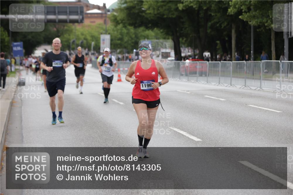 29.06.2025 - hella hamburg halbmarathon Jannik Wohlers http://msf.ph/oto/8143305 29.06.2025 10:08:16 Lombardsbrücke 1427, 3762, 6100, 6590, 9951, 9958, 10035, 10092, 11780, 11967, 12144, 13174, 14902, 14965 meine-sportfotos.de