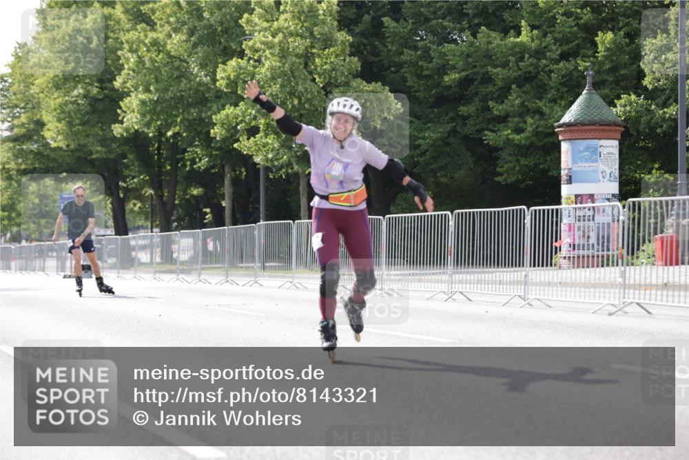 29.06.2025 - hella hamburg halbmarathon Jannik Wohlers http://msf.ph/oto/8143321 29.06.2025 09:06:45 Lombardsbrücke  meine-sportfotos.de