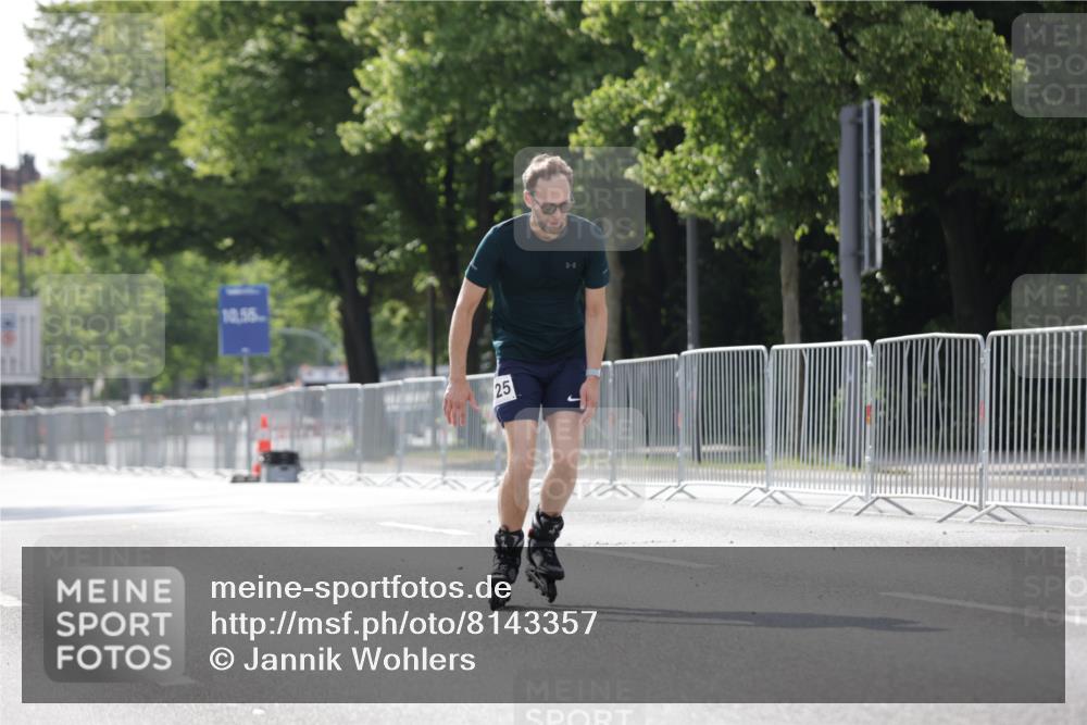 29.06.2025 - hella hamburg halbmarathon Jannik Wohlers http://msf.ph/oto/8143357 29.06.2025 09:06:48 Lombardsbrücke  meine-sportfotos.de