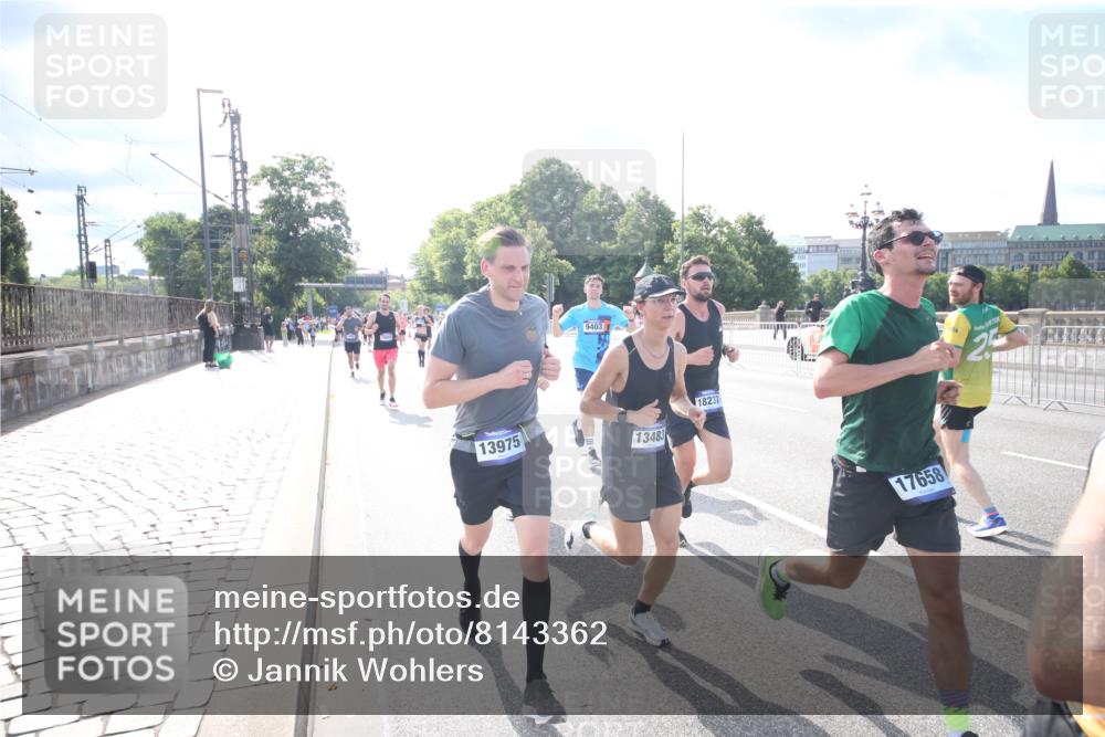 29.06.2025 - hella hamburg halbmarathon Jannik Wohlers http://msf.ph/oto/8143362 29.06.2025 09:48:06 Lombardsbrücke 1290, 1505, 1710, 2399, 3480, 4359, 5554, 5709, 7152, 7154, 7884, 9403, 10404, 10793, 10852, 12051, 12488, 12916, 13483, 13975, 15931, 15959, 17005, 17022, 17643, 17658, 18038, 18220, 18237, 18733, 18802, 19151 meine-sportfotos.de
