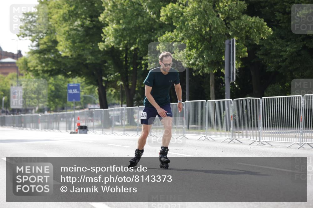 29.06.2025 - hella hamburg halbmarathon Jannik Wohlers http://msf.ph/oto/8143373 29.06.2025 09:06:48 Lombardsbrücke  meine-sportfotos.de