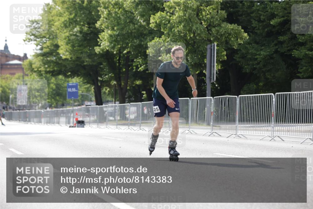 29.06.2025 - hella hamburg halbmarathon Jannik Wohlers http://msf.ph/oto/8143383 29.06.2025 09:06:48 Lombardsbrücke  meine-sportfotos.de