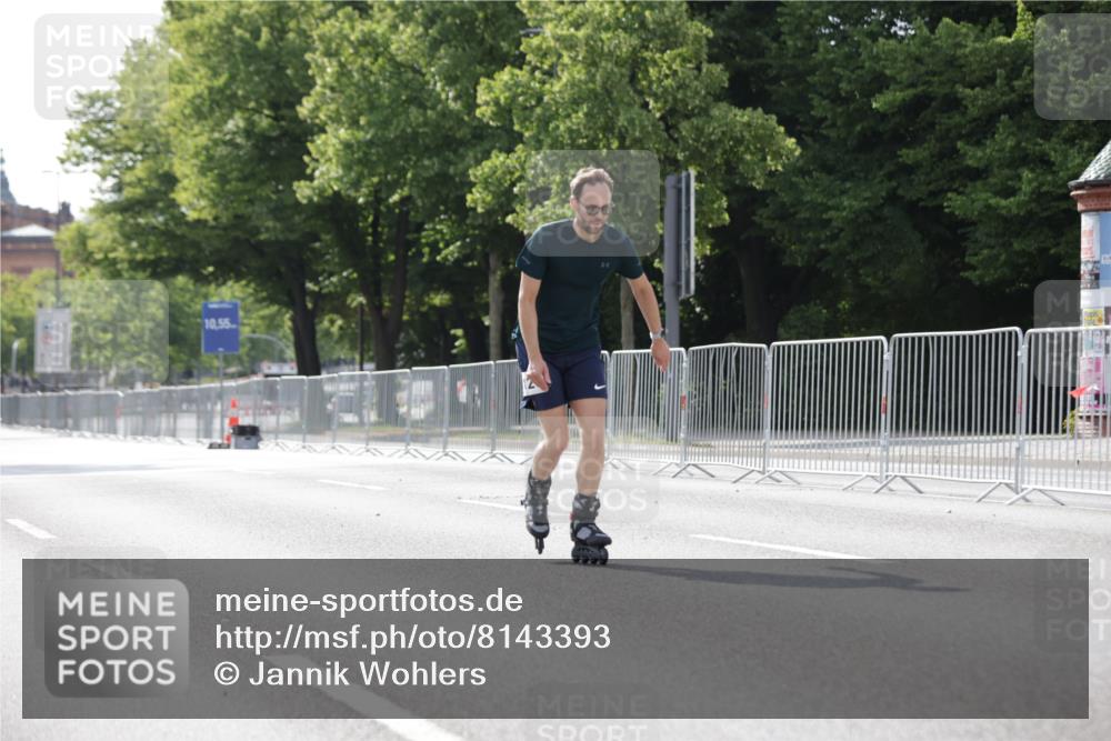 29.06.2025 - hella hamburg halbmarathon Jannik Wohlers http://msf.ph/oto/8143393 29.06.2025 09:06:48 Lombardsbrücke  meine-sportfotos.de
