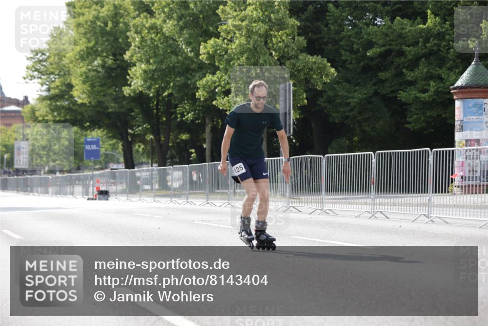 29.06.2025 - hella hamburg halbmarathon Jannik Wohlers http://msf.ph/oto/8143404 29.06.2025 09:06:48 Lombardsbrücke  meine-sportfotos.de