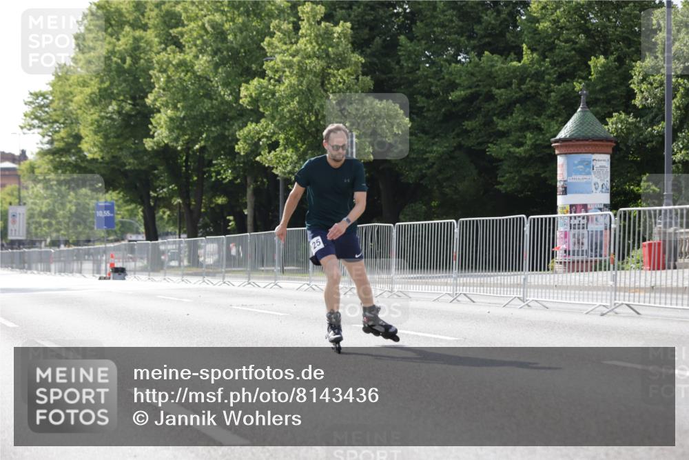 29.06.2025 - hella hamburg halbmarathon Jannik Wohlers http://msf.ph/oto/8143436 29.06.2025 09:06:49 Lombardsbrücke  meine-sportfotos.de