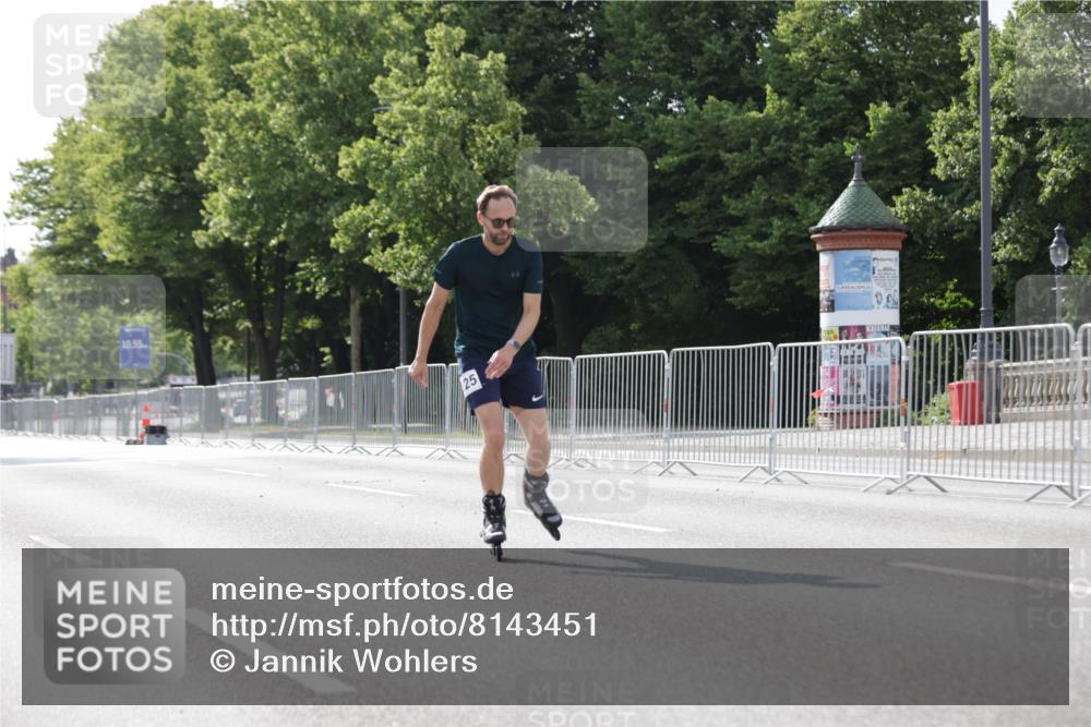 29.06.2025 - hella hamburg halbmarathon Jannik Wohlers http://msf.ph/oto/8143451 29.06.2025 09:06:49 Lombardsbrücke  meine-sportfotos.de