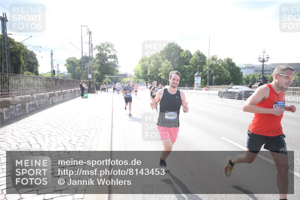 29.06.2025 - hella hamburg halbmarathon Jannik Wohlers http://msf.ph/oto/8143453 29.06.2025 09:48:09 Lombardsbrücke 1290, 1505, 1710, 2399, 3480, 4359, 5554, 5709, 7152, 7154, 7884, 8571, 9403, 10404, 10852, 12051, 12488, 12916, 13483, 13975, 15303, 15931, 16201, 17005, 17022, 17643, 17658, 18038, 18220, 18237, 18259, 18384, 18733, 18802, 19151 meine-sportfotos.de