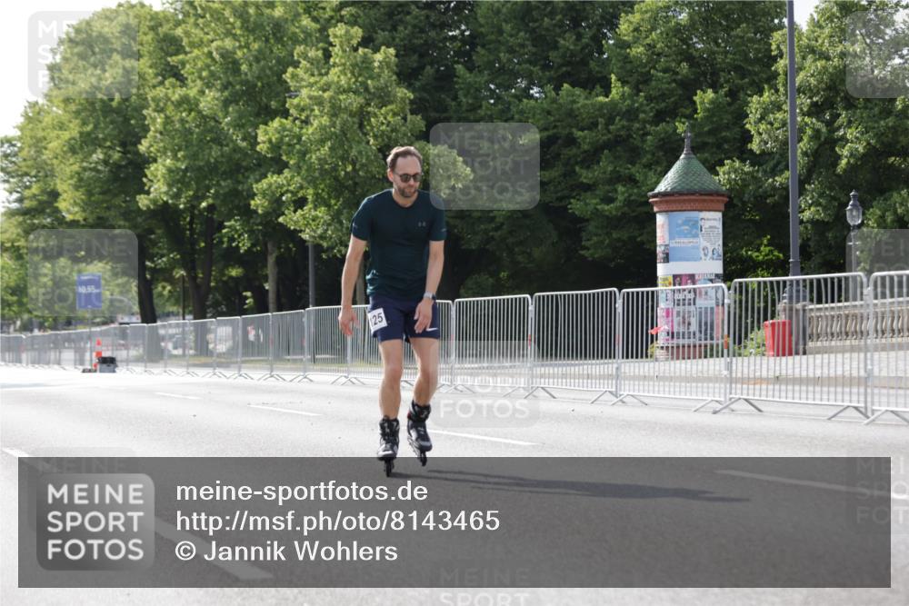 29.06.2025 - hella hamburg halbmarathon Jannik Wohlers http://msf.ph/oto/8143465 29.06.2025 09:06:49 Lombardsbrücke  meine-sportfotos.de