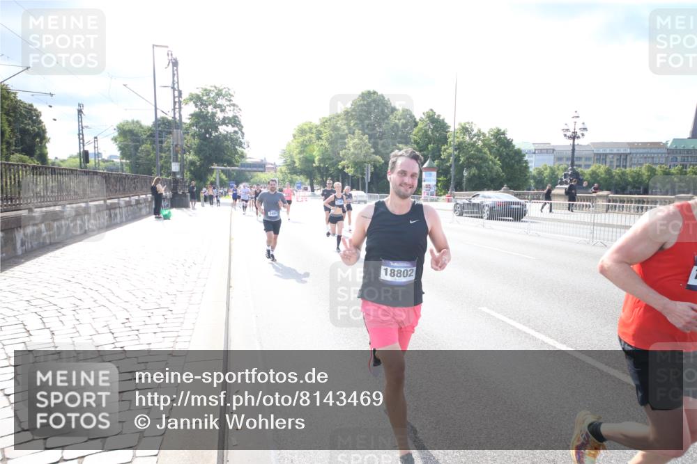 29.06.2025 - hella hamburg halbmarathon Jannik Wohlers http://msf.ph/oto/8143469 29.06.2025 09:48:09 Lombardsbrücke 1290, 1505, 1710, 2399, 3480, 4359, 5554, 5709, 7152, 7154, 7884, 8571, 9403, 10404, 10852, 12051, 12488, 12916, 13483, 13975, 15303, 15931, 16201, 17005, 17022, 17643, 17658, 18038, 18220, 18237, 18259, 18384, 18733, 18802, 19151 meine-sportfotos.de