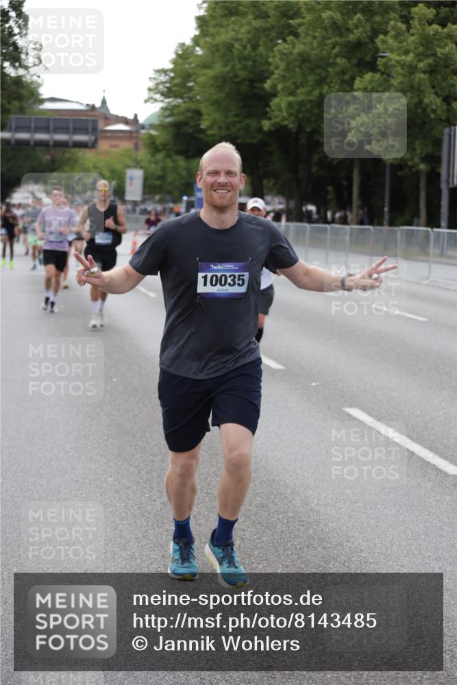 29.06.2025 - hella hamburg halbmarathon Jannik Wohlers http://msf.ph/oto/8143485 29.06.2025 10:08:20 Lombardsbrücke 1427, 3762, 5347, 6100, 9951, 9958, 10035, 10092, 11657, 11967, 12144, 13174, 15584 meine-sportfotos.de