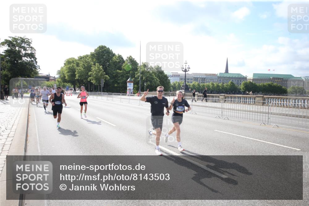29.06.2025 - hella hamburg halbmarathon Jannik Wohlers http://msf.ph/oto/8143503 29.06.2025 09:48:12 Lombardsbrücke 1290, 1505, 1710, 2262, 2399, 3480, 3547, 4359, 5307, 5554, 5709, 6993, 7152, 7154, 7884, 8571, 9403, 10404, 10852, 12044, 12051, 12488, 12916, 13483, 13940, 13975, 15303, 15931, 16201, 17005, 17658, 18038, 18237, 18259, 18384, 18733, 18802, 19151 meine-sportfotos.de