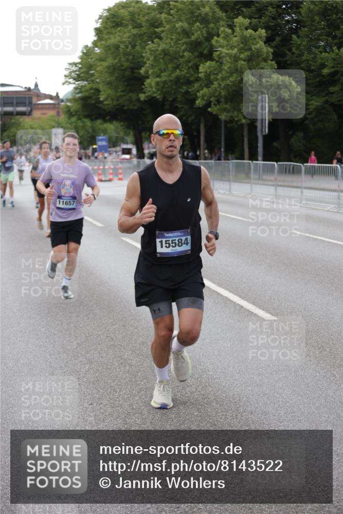 29.06.2025 - hella hamburg halbmarathon Jannik Wohlers http://msf.ph/oto/8143522 29.06.2025 10:08:24 Lombardsbrücke 3762, 5347, 6100, 9951, 9958, 10035, 11657, 11967, 12144, 13174, 13592, 13593, 15584, 15586, 15592, 18266 meine-sportfotos.de