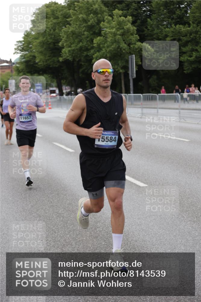 29.06.2025 - hella hamburg halbmarathon Jannik Wohlers http://msf.ph/oto/8143539 29.06.2025 10:08:24 Lombardsbrücke 3762, 5347, 6100, 9951, 9958, 10035, 11657, 11967, 12144, 13174, 13592, 13593, 15584, 15586, 15592, 18266 meine-sportfotos.de