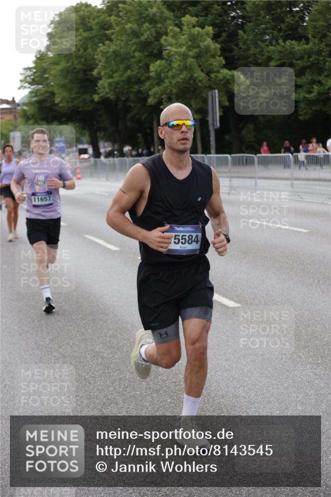 29.06.2025 - hella hamburg halbmarathon Jannik Wohlers http://msf.ph/oto/8143545 29.06.2025 10:08:24 Lombardsbrücke 3762, 5347, 6100, 9951, 9958, 10035, 11657, 11967, 12144, 13174, 13592, 13593, 15584, 15586, 15592, 18266 meine-sportfotos.de