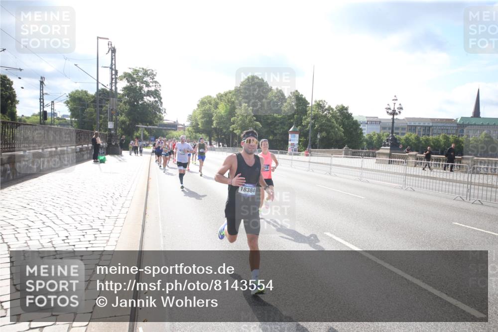 29.06.2025 - hella hamburg halbmarathon Jannik Wohlers http://msf.ph/oto/8143554 29.06.2025 09:48:13 Lombardsbrücke 1290, 1505, 1710, 2262, 2399, 3480, 3547, 4359, 4381, 5307, 5554, 5709, 6993, 7152, 7154, 7884, 8571, 9403, 10852, 12044, 12051, 12488, 13483, 13940, 13975, 15303, 15382, 15744, 15931, 16201, 17005, 17658, 18038, 18237, 18259, 18384, 18733, 18802, 19151 meine-sportfotos.de