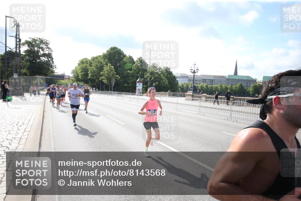 29.06.2025 - hella hamburg halbmarathon Jannik Wohlers http://msf.ph/oto/8143568 29.06.2025 09:48:14 Lombardsbrücke 1290, 1505, 1710, 2262, 2399, 3480, 3547, 4359, 4381, 5307, 5554, 5709, 6993, 7152, 7154, 7884, 8571, 9403, 10852, 12044, 12051, 12488, 13483, 13940, 13975, 15303, 15382, 15744, 15931, 16201, 17005, 17658, 18038, 18237, 18259, 18384, 18802, 19151 meine-sportfotos.de