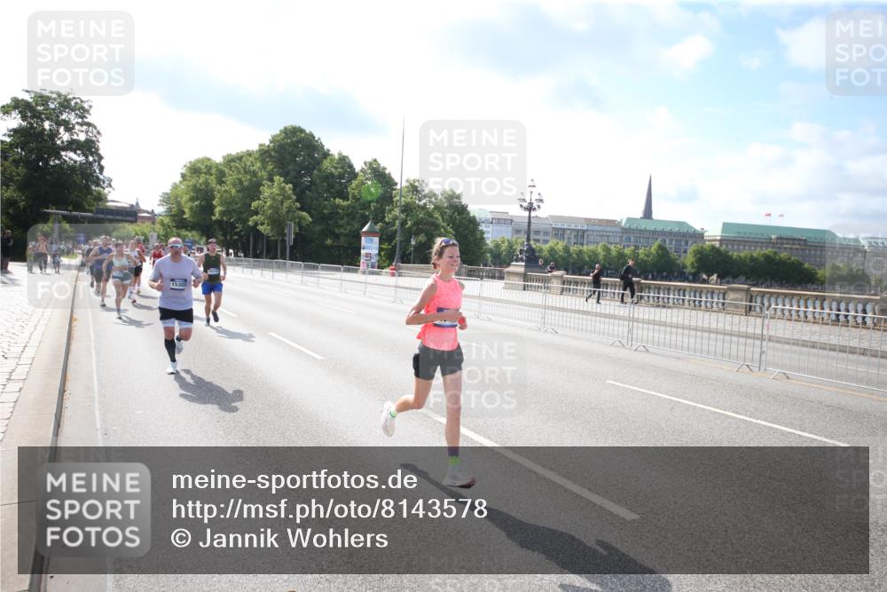 29.06.2025 - hella hamburg halbmarathon Jannik Wohlers http://msf.ph/oto/8143578 29.06.2025 09:48:14 Lombardsbrücke 1290, 1505, 1710, 2262, 2399, 3480, 3547, 4359, 4381, 5307, 5554, 5709, 6993, 7152, 7154, 7884, 8571, 9403, 10852, 12044, 12051, 12488, 13483, 13940, 13975, 15303, 15382, 15744, 15931, 16201, 17005, 17658, 18038, 18237, 18259, 18384, 18802, 19151 meine-sportfotos.de