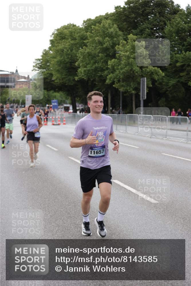 29.06.2025 - hella hamburg halbmarathon Jannik Wohlers http://msf.ph/oto/8143585 29.06.2025 10:08:25 Lombardsbrücke 3762, 5347, 6100, 9951, 9958, 10035, 11657, 11967, 12144, 13174, 13592, 13593, 15584, 15586, 15592, 18266 meine-sportfotos.de