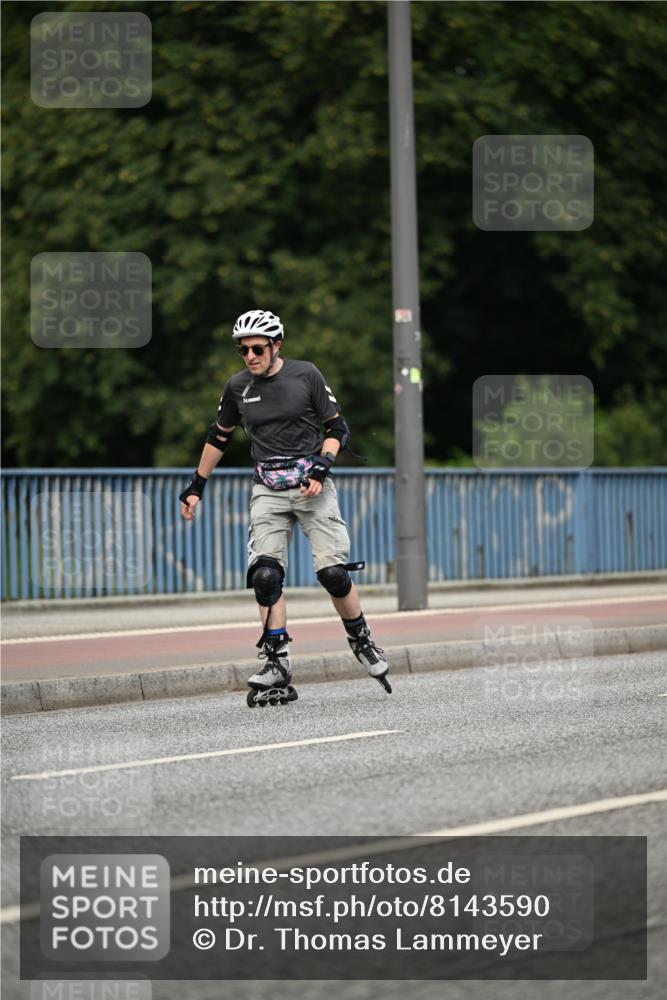 29.06.2025 - hella hamburg halbmarathon Dr. Thomas Lammeyer http://msf.ph/oto/8143590 29.06.2025 09:12:06 Kennedybrücke  meine-sportfotos.de