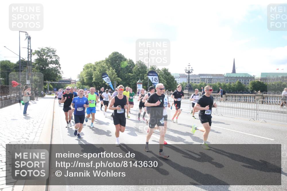 29.06.2025 - hella hamburg halbmarathon Jannik Wohlers http://msf.ph/oto/8143630 29.06.2025 09:52:33 Lombardsbrücke 1070, 1163, 1176, 1391, 1613, 1782, 2048, 2213, 2233, 2590, 2788, 2970, 3021, 3098, 3109, 3124, 3304, 3907, 3917, 3928, 4080, 4277, 4691, 4933, 4981, 5476, 5682, 6152, 6716, 7005, 7093, 7147, 7325, 7599, 7843, 8145, 8467, 8694, 8704, 8722, 8819, 9081, 9213, 9232, 9374, 9538, 9540, 10000, 10208, 10211, 10216, 10251, 10313, 10750, 10969, 11153, 11291, 11346, 11469, 11778, 12534, 12588, 12783, 13709, 13782, 14661, 14690, 14849, 15126, 15133, 15280, 16414 meine-sportfotos.de