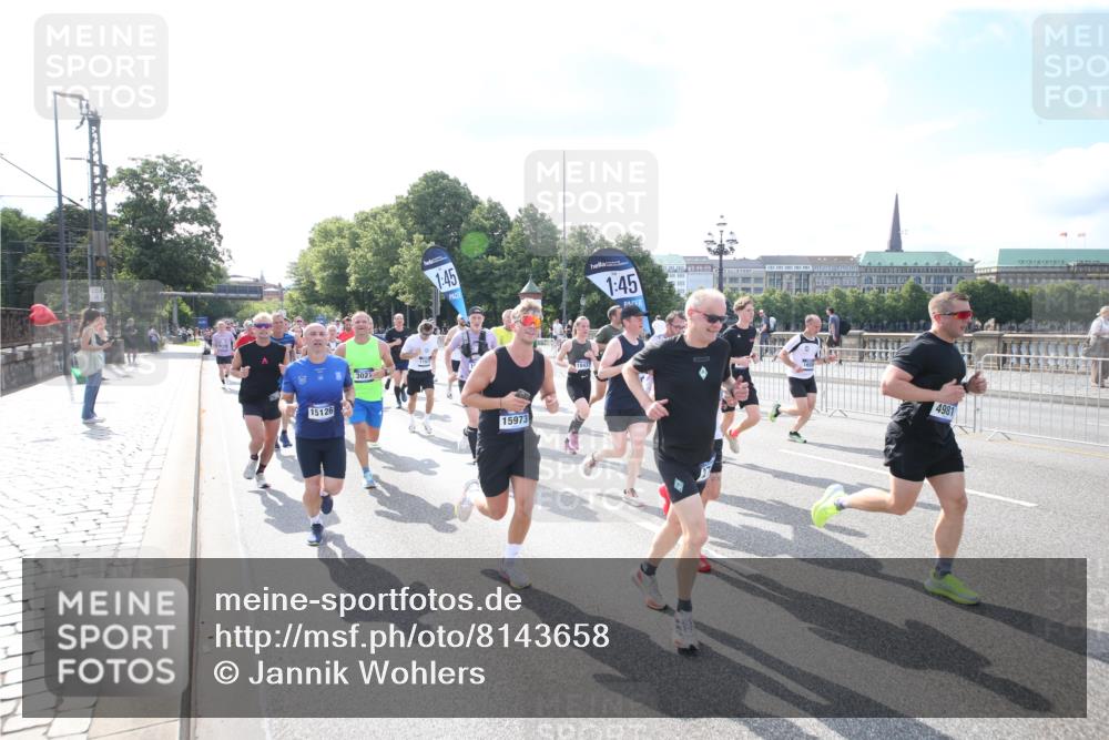 29.06.2025 - hella hamburg halbmarathon Jannik Wohlers http://msf.ph/oto/8143658 29.06.2025 09:52:33 Lombardsbrücke 1070, 1163, 1176, 1391, 1613, 1782, 2048, 2213, 2233, 2590, 2788, 2970, 3021, 3098, 3109, 3124, 3304, 3907, 3917, 3928, 4080, 4277, 4691, 4933, 4981, 5476, 5682, 6152, 6716, 7005, 7093, 7147, 7325, 7599, 7843, 8145, 8467, 8694, 8704, 8722, 8819, 9081, 9213, 9232, 9374, 9538, 9540, 10000, 10208, 10211, 10216, 10251, 10313, 10750, 10969, 11153, 11291, 11346, 11469, 11778, 12534, 12588, 12783, 13709, 13782, 14661, 14690, 14849, 15126, 15133, 15280, 16414 meine-sportfotos.de