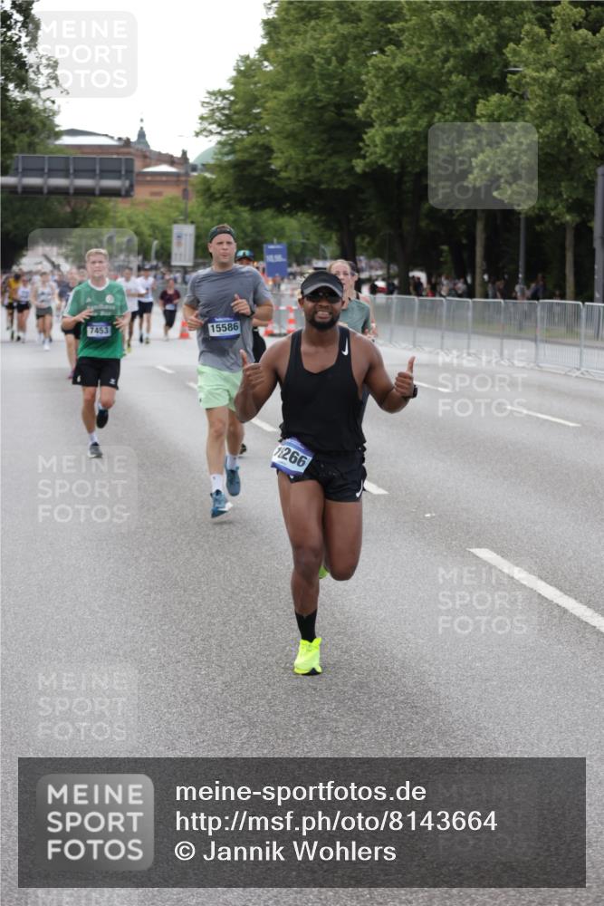 29.06.2025 - hella hamburg halbmarathon Jannik Wohlers http://msf.ph/oto/8143664 29.06.2025 10:08:30 Lombardsbrücke 3762, 5347, 7453, 10035, 11657, 13174, 13592, 13593, 15584, 15586, 15592, 18266, 18505 meine-sportfotos.de