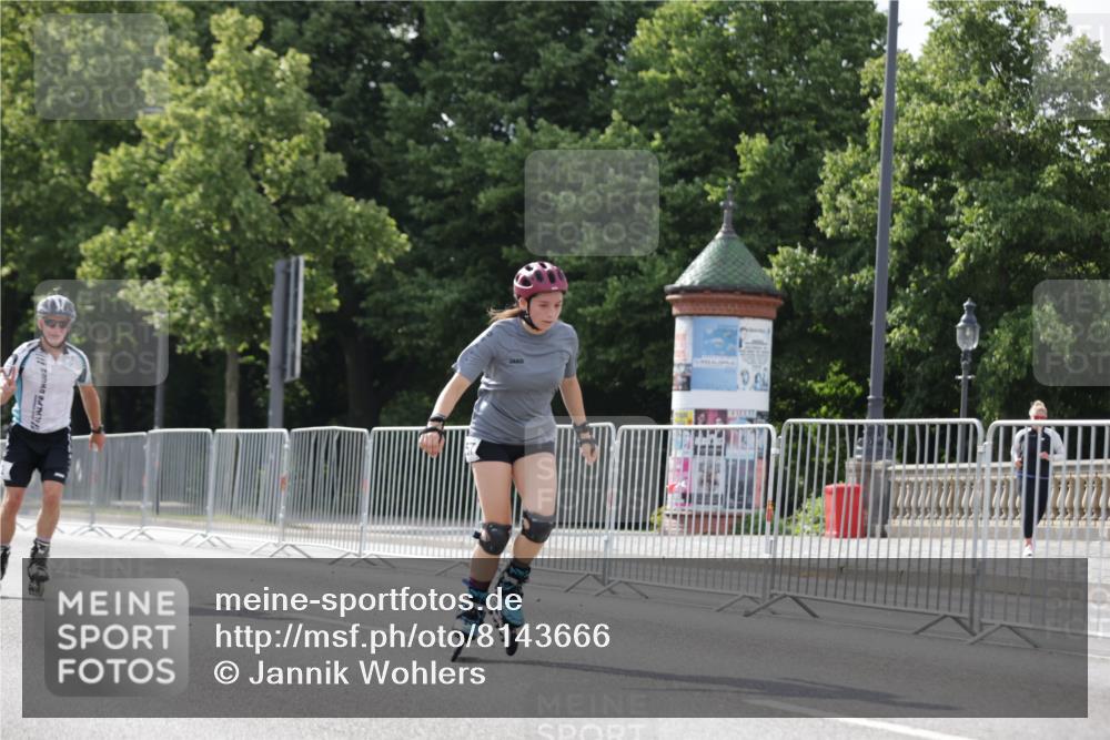 29.06.2025 - hella hamburg halbmarathon Jannik Wohlers http://msf.ph/oto/8143666 29.06.2025 09:07:05 Lombardsbrücke  meine-sportfotos.de