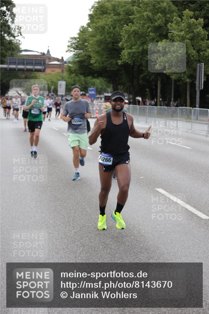 29.06.2025 - hella hamburg halbmarathon Jannik Wohlers http://msf.ph/oto/8143670 29.06.2025 10:08:30 Lombardsbrücke 3762, 5347, 7453, 10035, 11657, 13174, 13592, 13593, 15584, 15586, 15592, 18266, 18505 meine-sportfotos.de