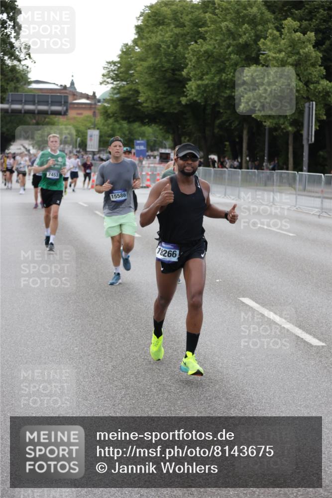 29.06.2025 - hella hamburg halbmarathon Jannik Wohlers http://msf.ph/oto/8143675 29.06.2025 10:08:30 Lombardsbrücke 3762, 5347, 7453, 10035, 11657, 13174, 13592, 13593, 15584, 15586, 15592, 18266, 18505 meine-sportfotos.de