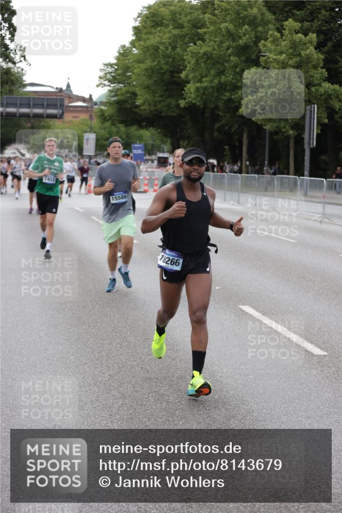 29.06.2025 - hella hamburg halbmarathon Jannik Wohlers http://msf.ph/oto/8143679 29.06.2025 10:08:30 Lombardsbrücke 3762, 5347, 7453, 10035, 11657, 13174, 13592, 13593, 15584, 15586, 15592, 18266, 18505 meine-sportfotos.de
